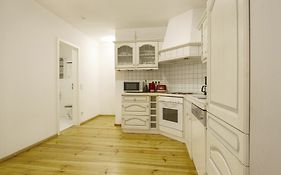 Apartment Am Kollwitzplatz